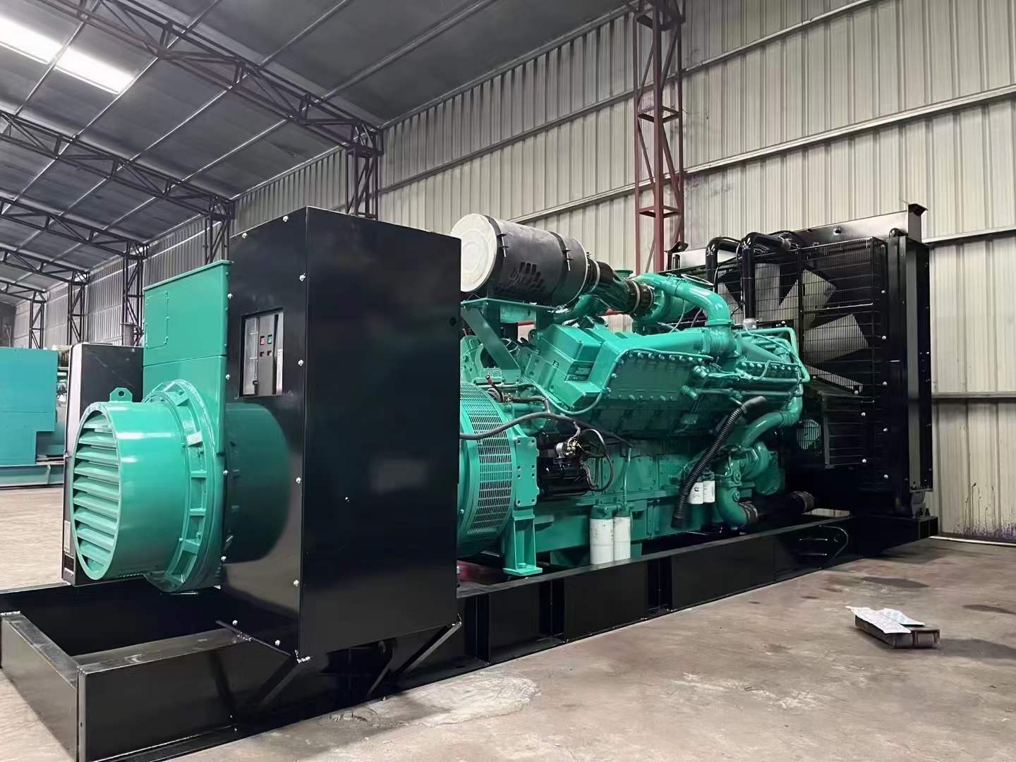 温宿如何降低 800kW 柴油发电机输出电流的波动？