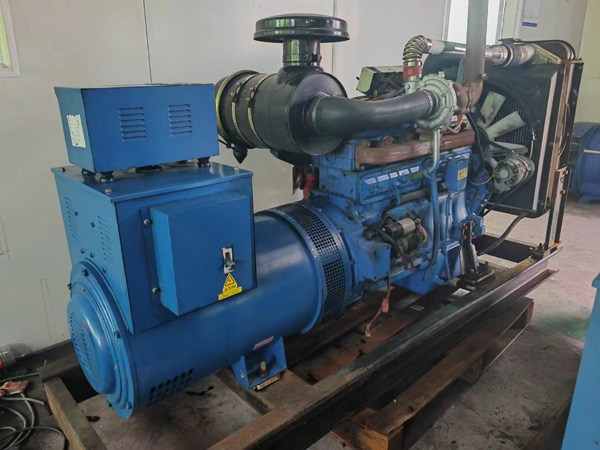 温宿100kW柴油发电机组使用多级机油有哪些优缺点？
